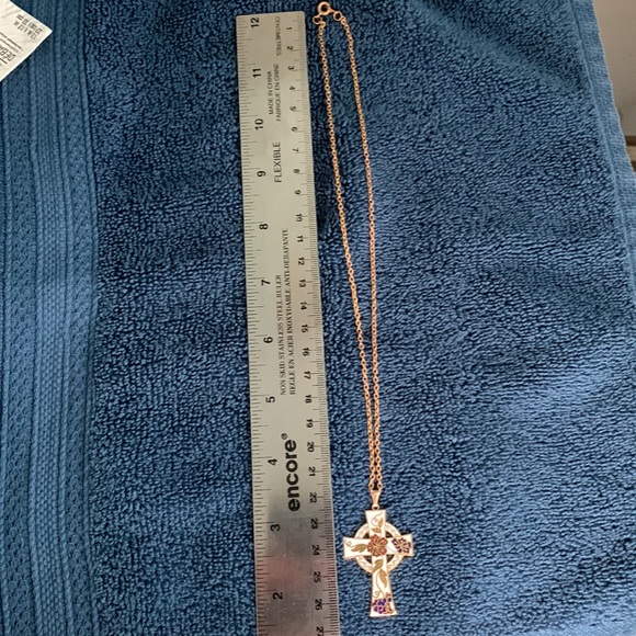 Cross Necklace - Picture 5 of 5